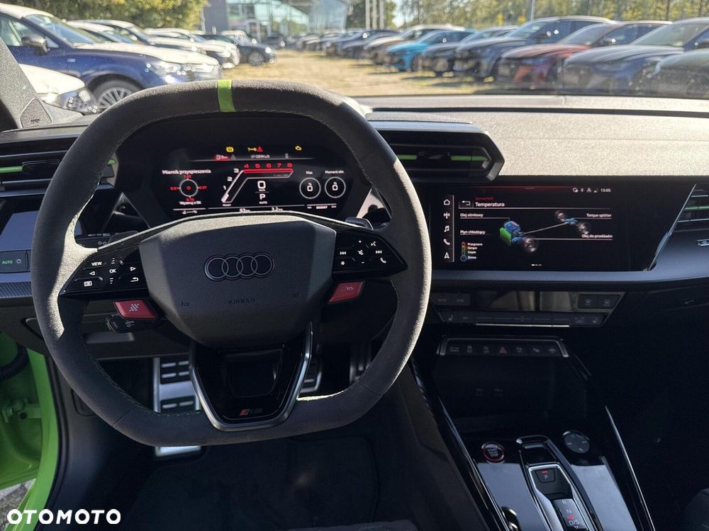 Audi RS3 Limousine - 10