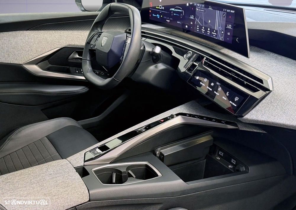 Peugeot E-3008 - 7