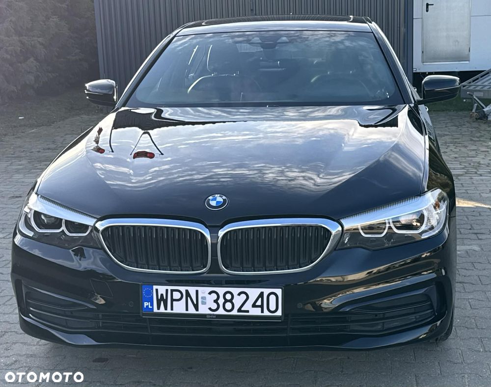 BMW Seria 5 530i Sport Line - 17