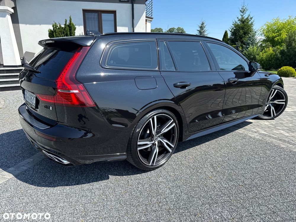 Volvo V60 D3 R-Design - 4