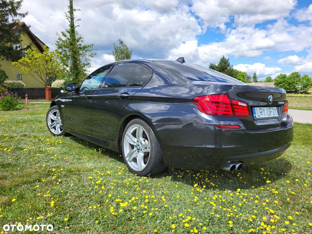 BMW Seria 5 528i - 10