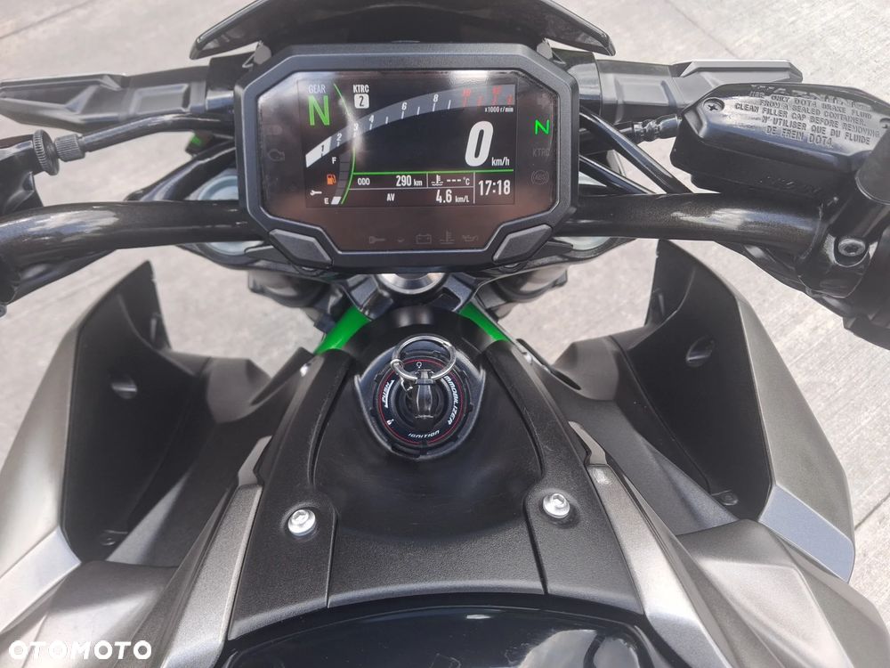 Kawasaki Z 900 - 10