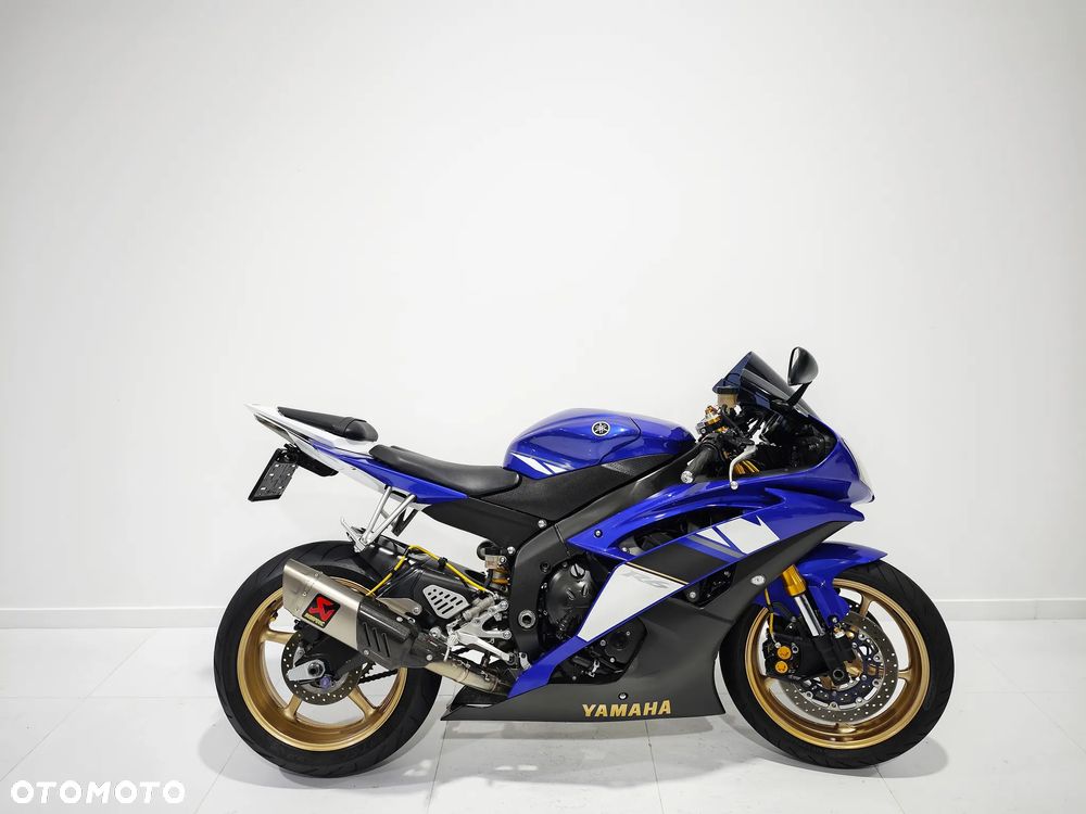 Yamaha R6 - 1