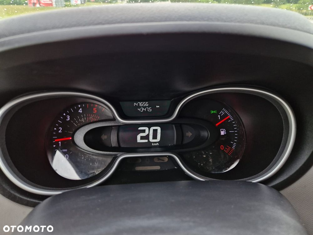 Renault Trafic - 15