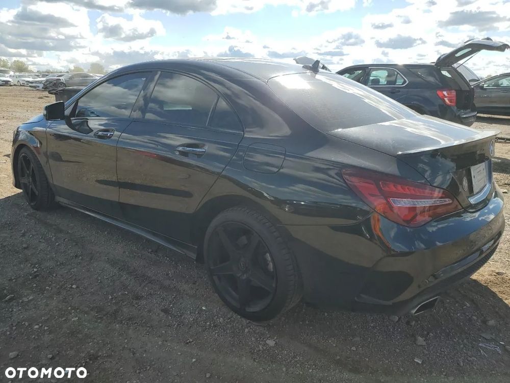 Mercedes-Benz CLA 250 4-Matic - 3