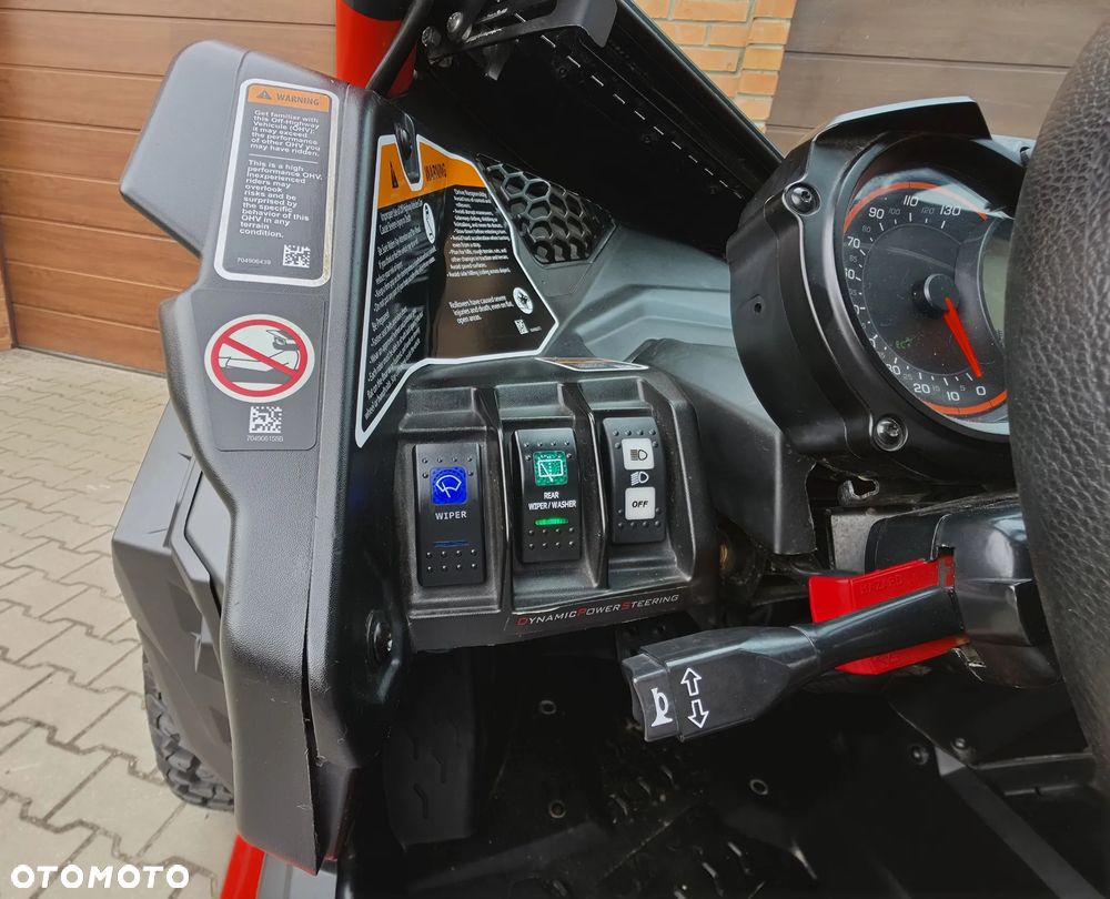 Can-Am Maverick - 10