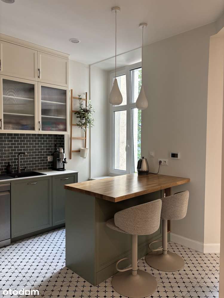 Powiśle | 3 pokoje 71 m² | kamienica 1935r. | po remoncie