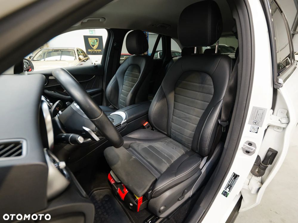 Mercedes-Benz GLC 200 d 4Matic 9G-TRONIC AMG Line - 18