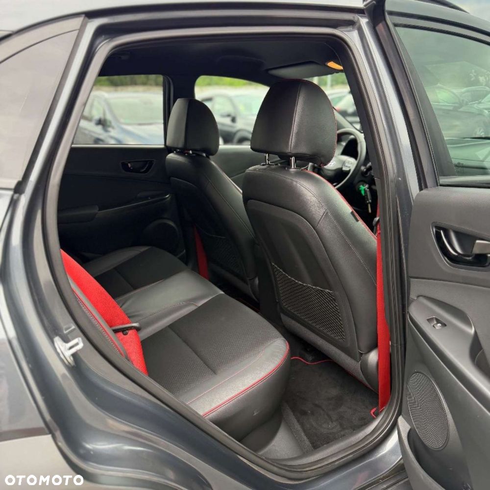 Hyundai Kona - 31