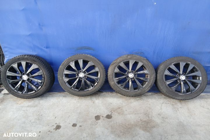 Jante aliaj cu anvelope 16 - set 6V0601025F 215/45 R16 7JX16H2 ET46 6 - 1