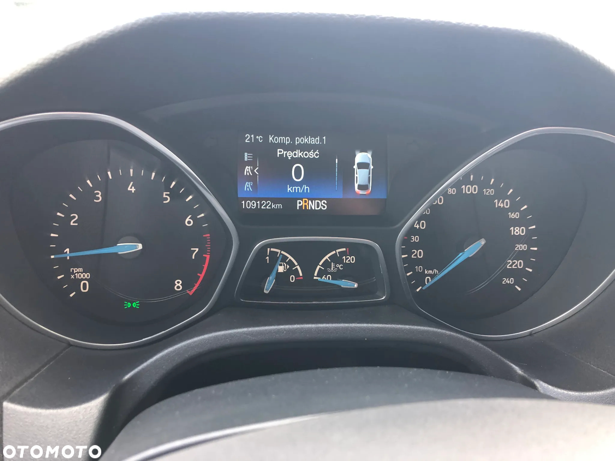 Ford Focus 1.0 EcoBoost Titanium - 26