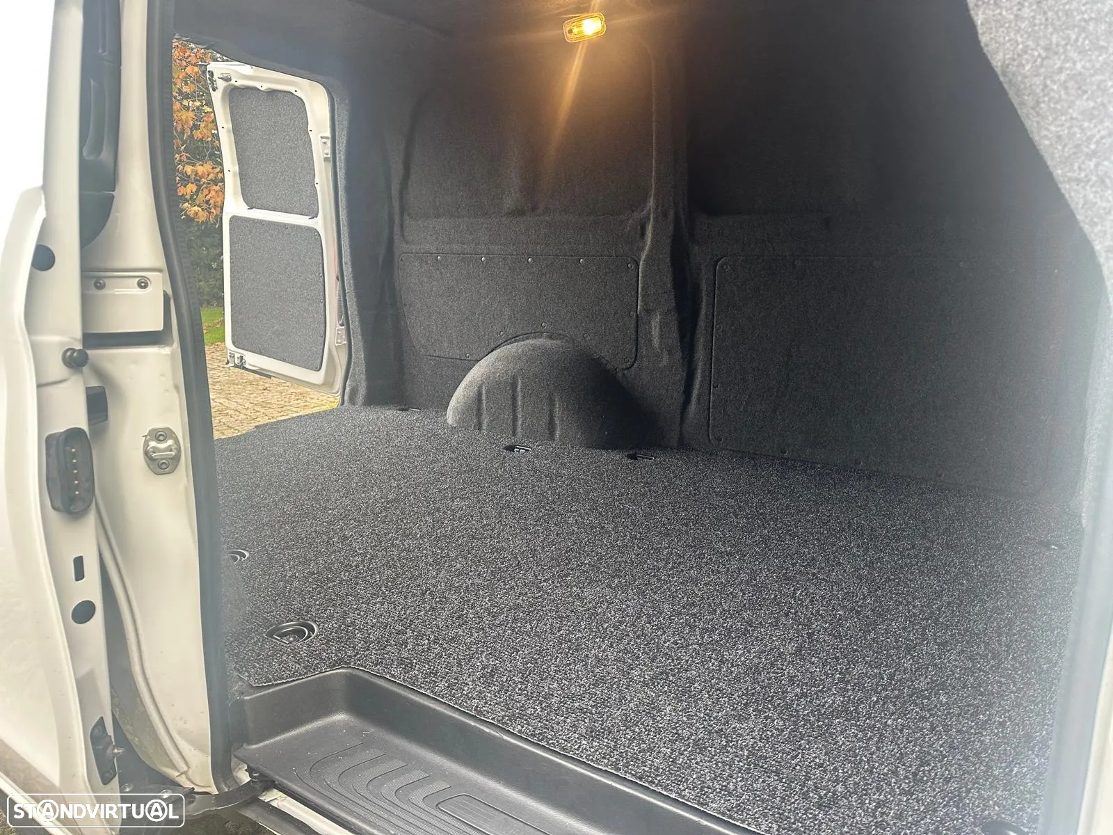 Mercedes-Benz Vito - 15
