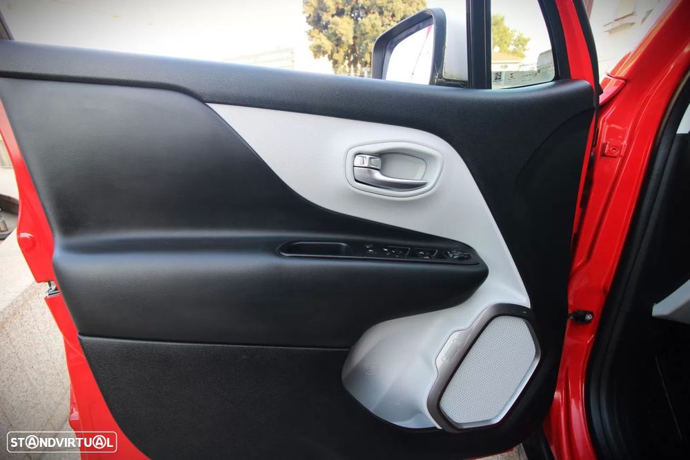 Jeep Renegade 1.4 MultiAir DSG Limited - 12