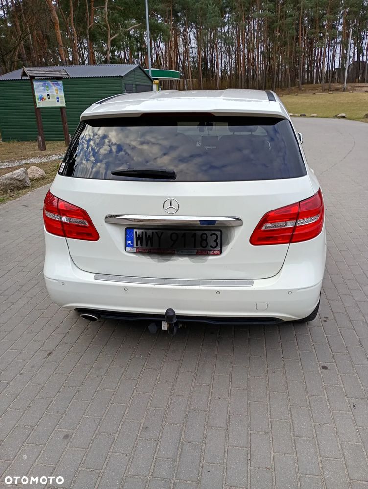 Mercedes-Benz Klasa B 180 CDI (BlueEFFICIENCY) - 3