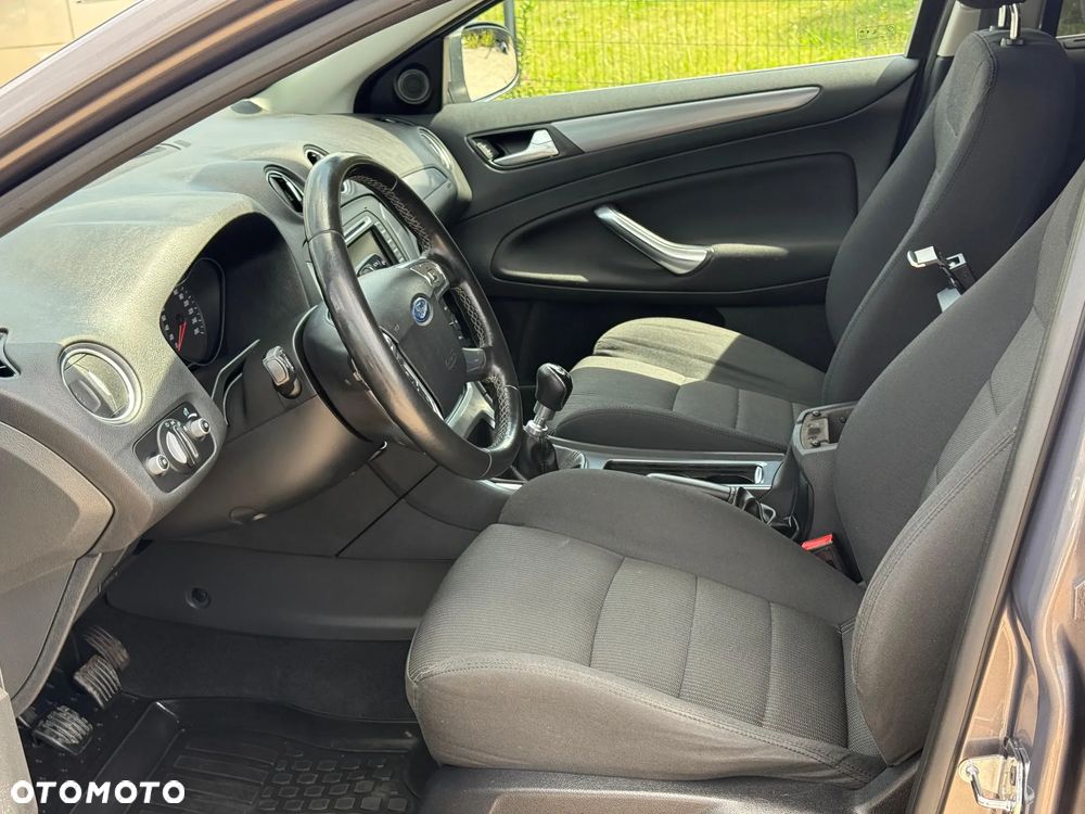 Ford Mondeo 2.0 TDCi Titanium - 14