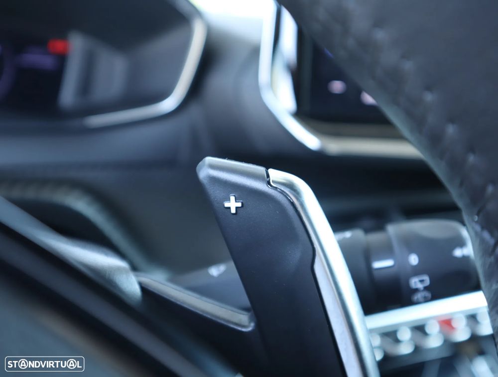 Peugeot 2008 1.2 Hybrid Allure e-DCS6 - 38