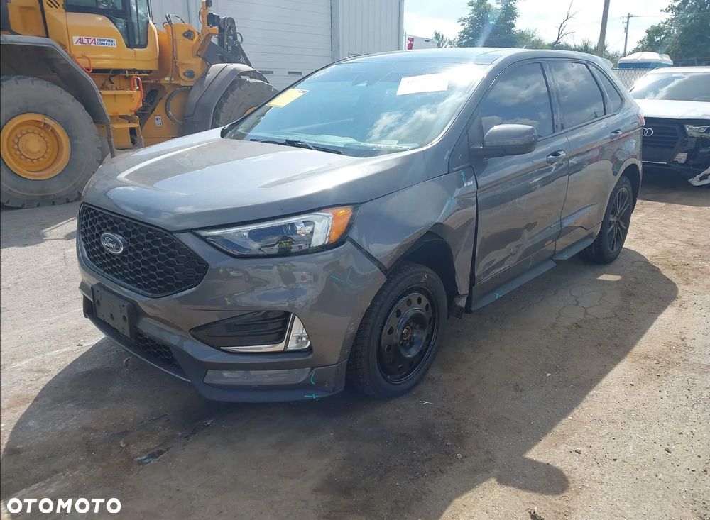 Ford Edge - 7