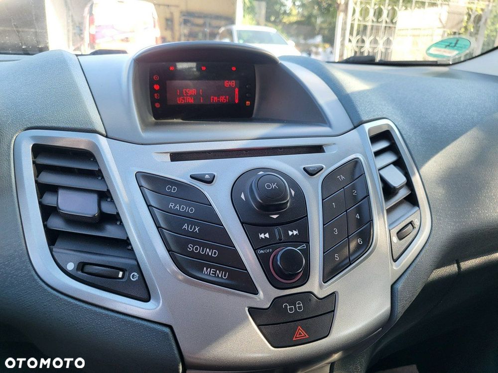 Ford Fiesta - 26