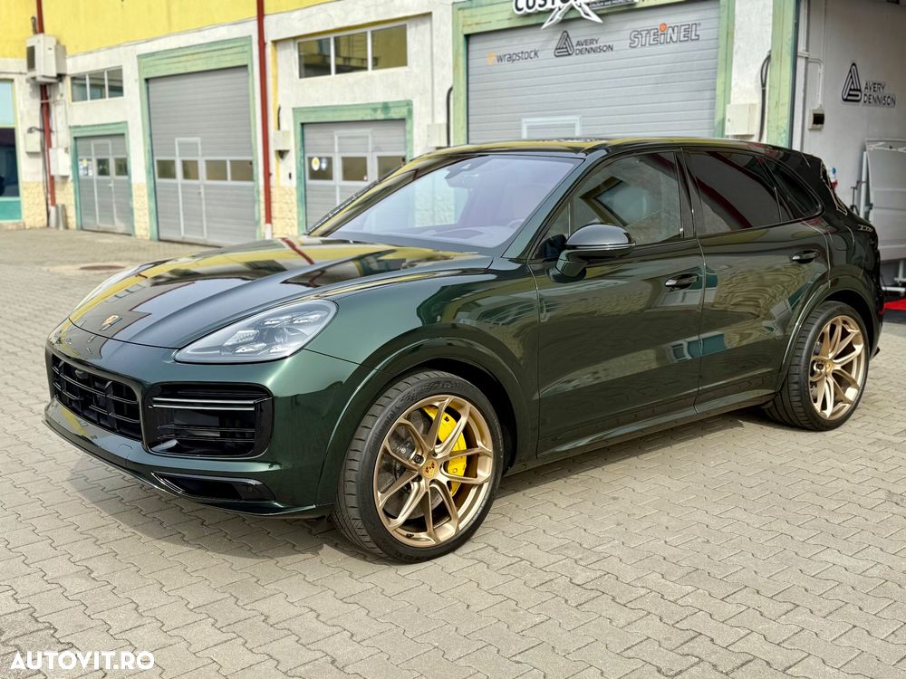 Porsche Cayenne Turbo - 2