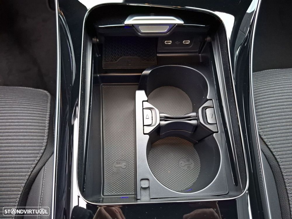 Mercedes-Benz C 300 e Avantgarde - 22