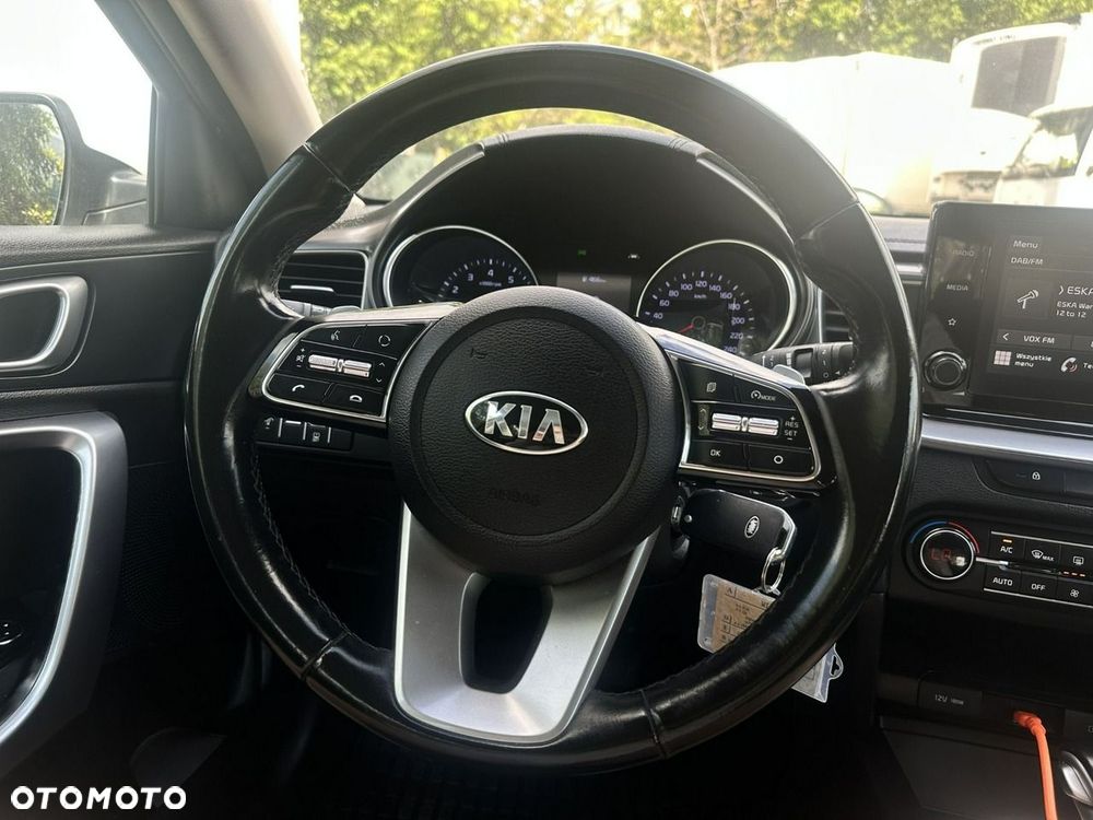 Kia Ceed - 21