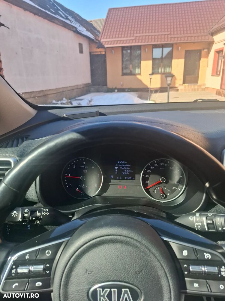 Kia Sportage 1.6 DSL 7DCT HP 4x2 Classic - 2