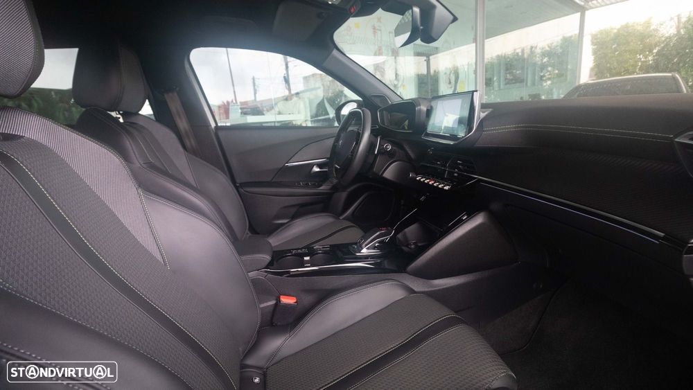 Peugeot 2008 1.5 BlueHDi GT EAT8 - 12