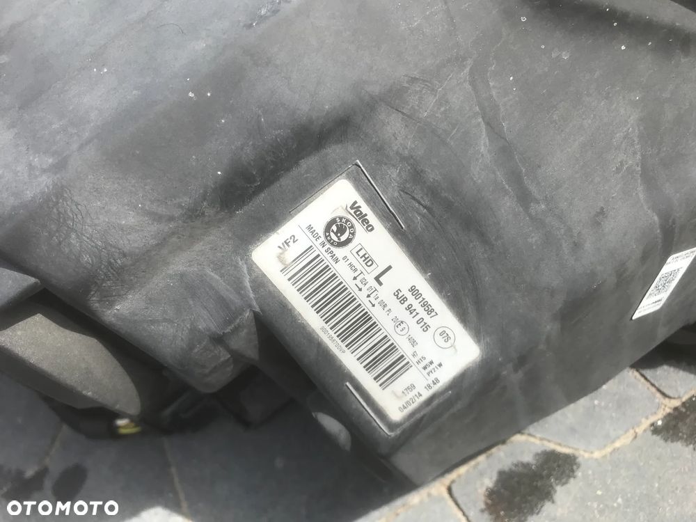 Skoda Rapid 12-17 Lampa Reflektor Prawy Lewy 5JB941016 5JB941015 - 5