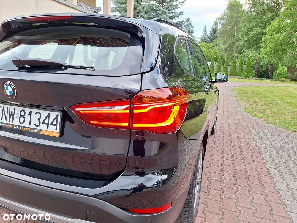 BMW X1 xDrive18d Sport Line - 37
