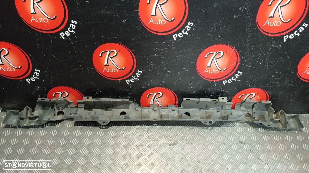 Guia Para Choques Trás Mercedes-Benz Vito / Mixto Caixa (W639) - 2