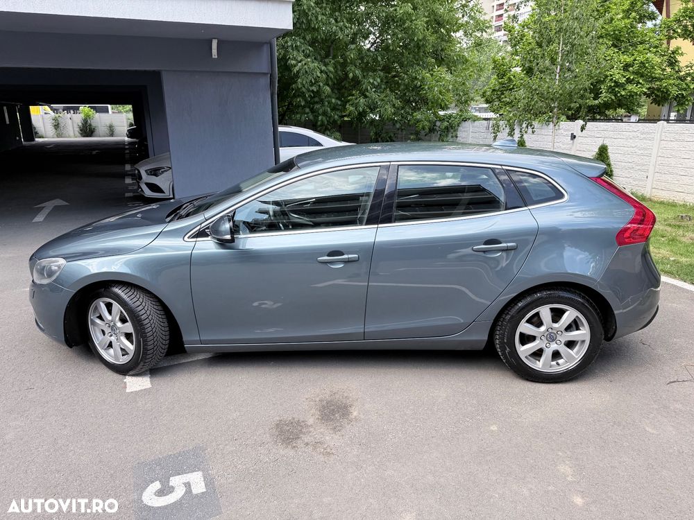 Volvo V40 D2 Aut. Summum - 3