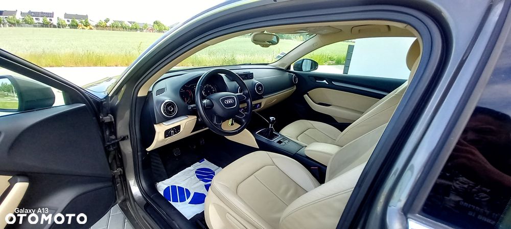Audi A3 3-drzwiowe 1.6 TDI DPF Attraction - 12