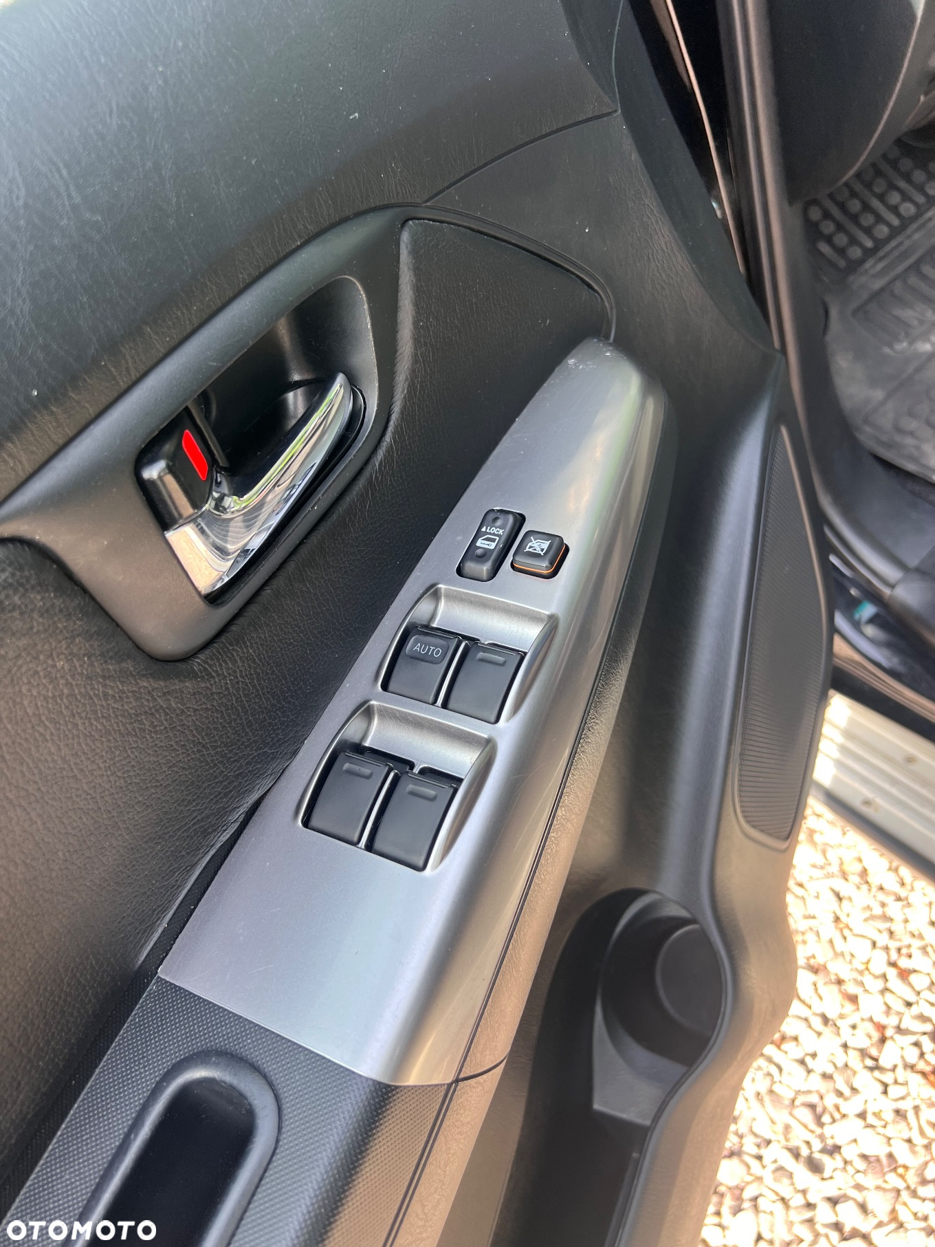 Toyota Hilux 3.0 D-4D PowerBoost SR5 - 13