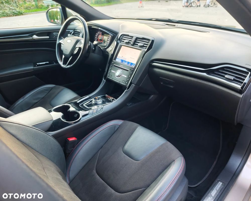 Ford Mondeo 2.0 EcoBlue ST-Line Plus - 22