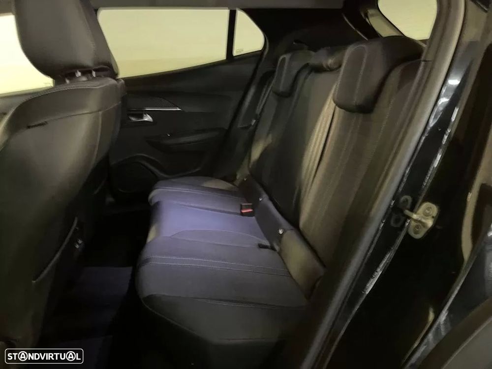 Peugeot 2008 1.5 BlueHDi Allure EAT8 - 13
