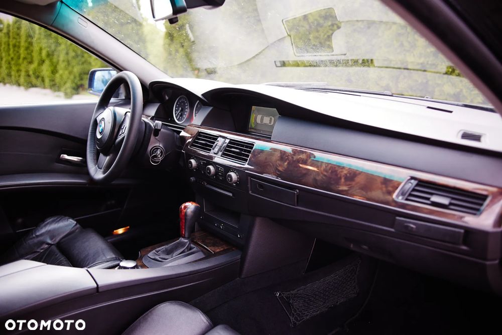 BMW Seria 5 - 30