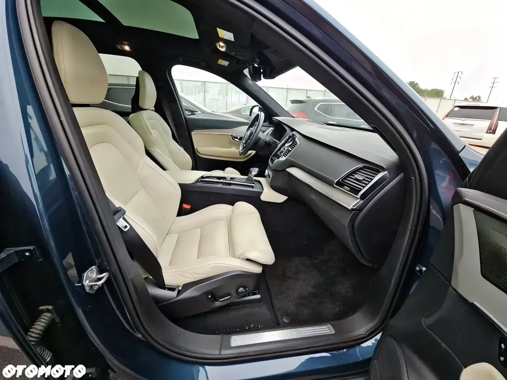 Volvo XC 90 T6 AWD R-Design 7os - 8