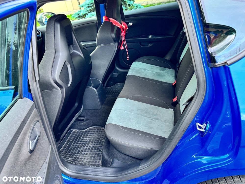 Seat Leon 2.0 T FSI Cupra R - 9