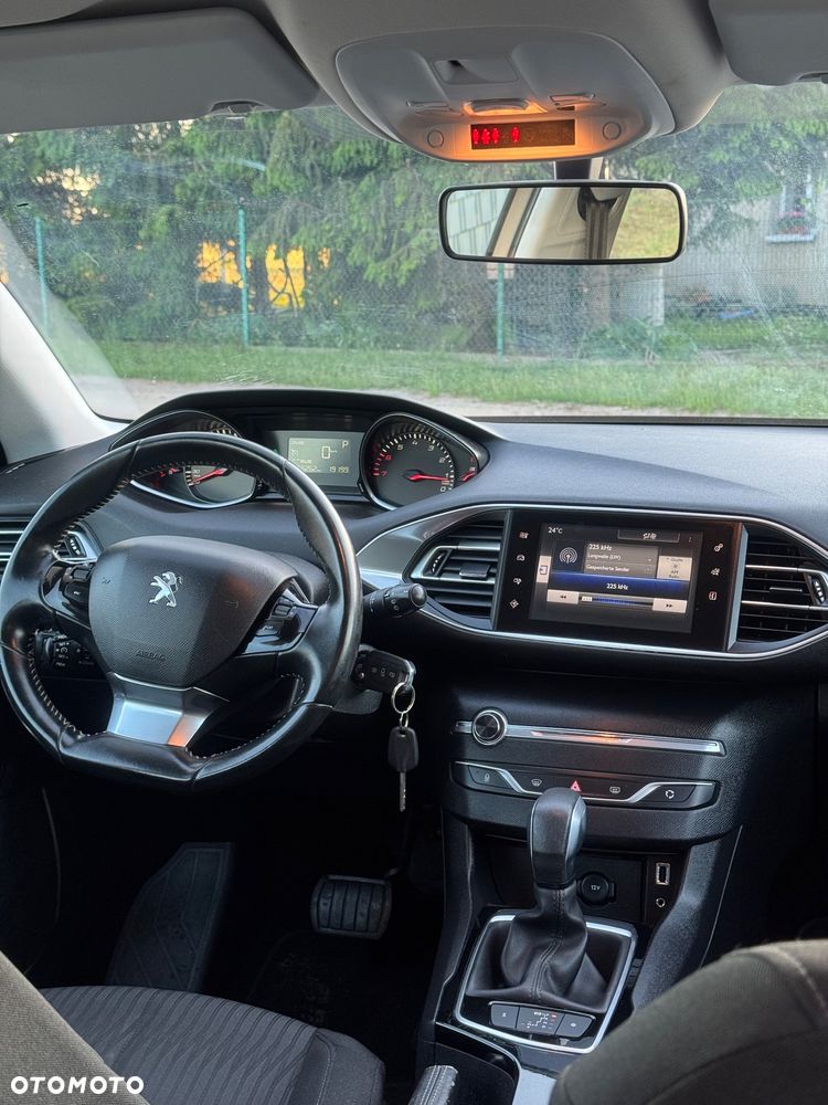 Peugeot 308 - 24