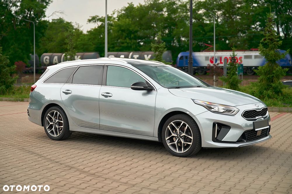 Kia Ceed 1.4 T-GDI DCT OPF GT Line - 12