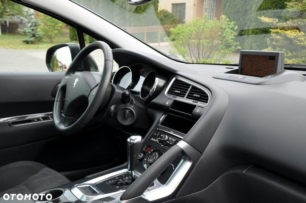 Peugeot 3008 - 18
