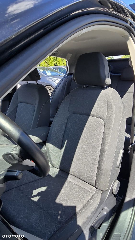 Volkswagen Golf 2.0 TDI SCR DSG Life - 12