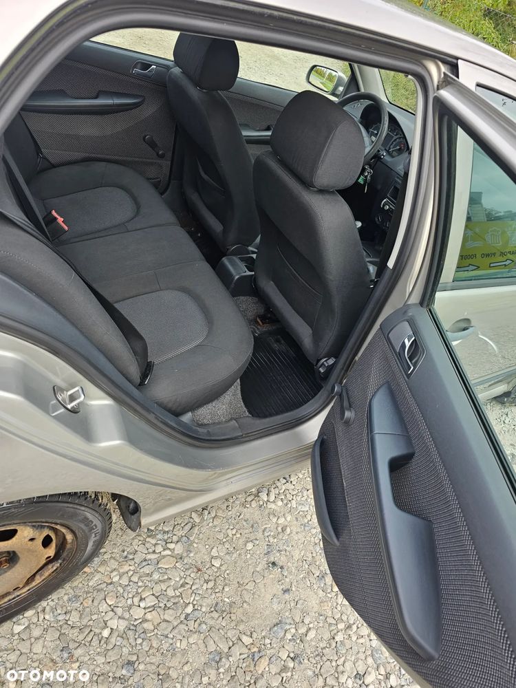 Skoda Fabia 1.4 16V Classic - 10