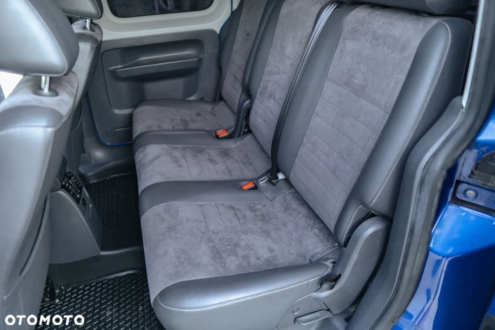 Volkswagen Caddy Highline - 24