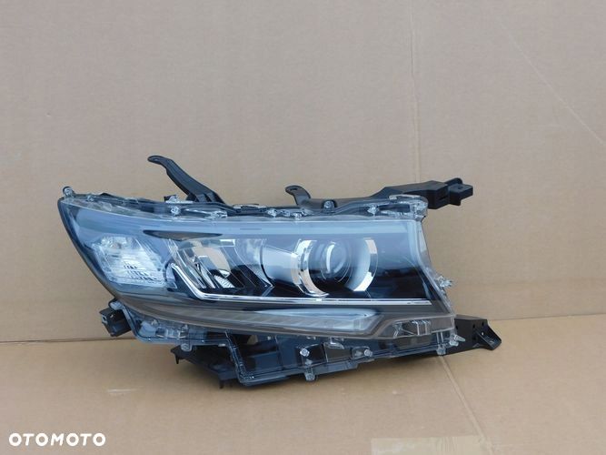 LAND CRUISER 150 FULL LED LIFT reflektor prawy - 1