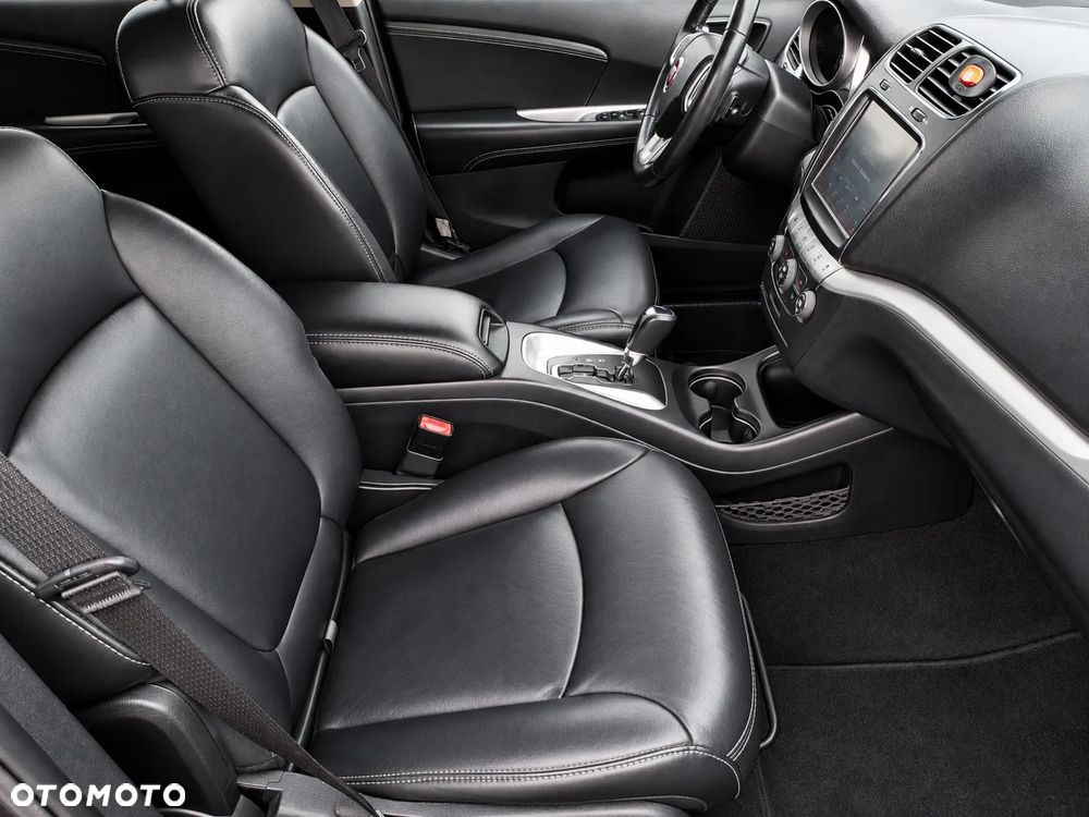 Fiat Freemont 2.0 Multijet Lounge AWD - 28