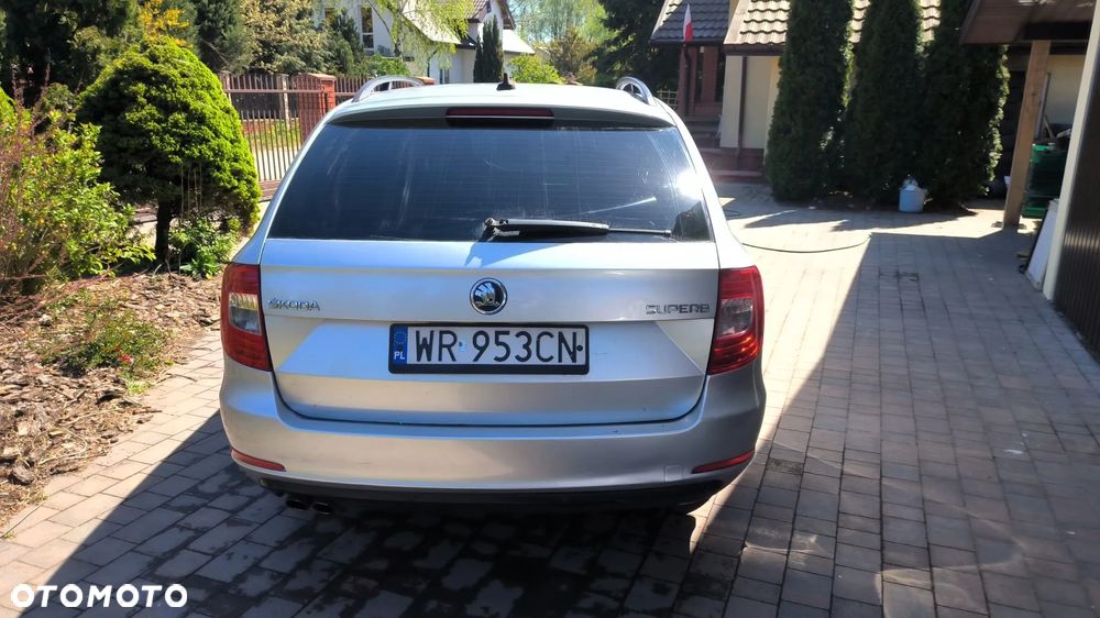 Skoda Superb 2.0 TDI Active - 4