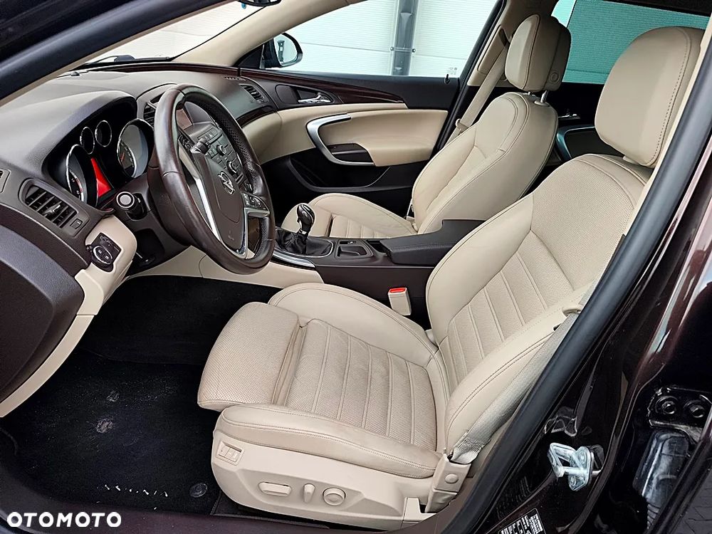Opel Insignia 2.0 CDTI 4x4 Design Edition - 8