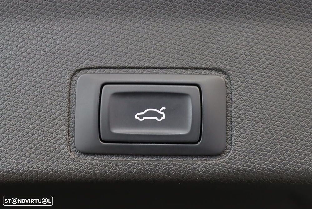 Cupra Terramar 1.5 e-Hybrid DSG - 8