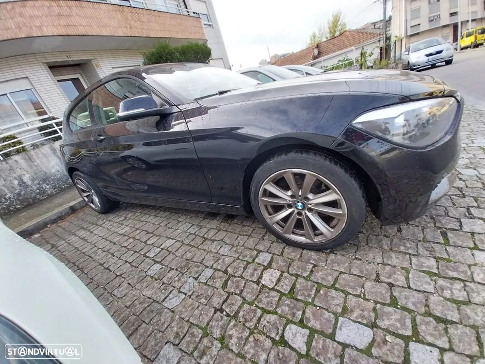 BMW 114 i Line Urban - 1